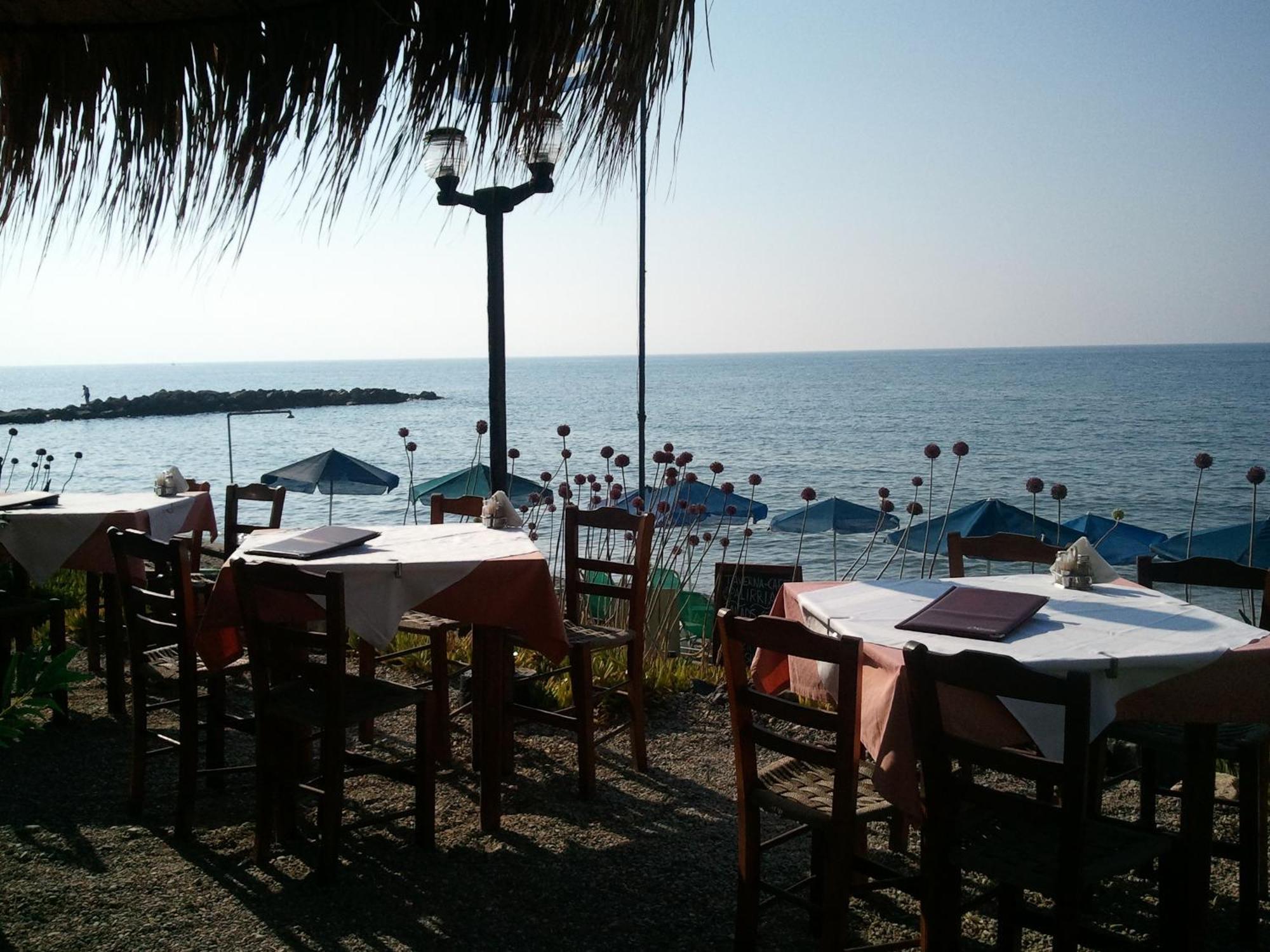 Agia Marina Angelica Studios And Apartments מראה חיצוני תמונה