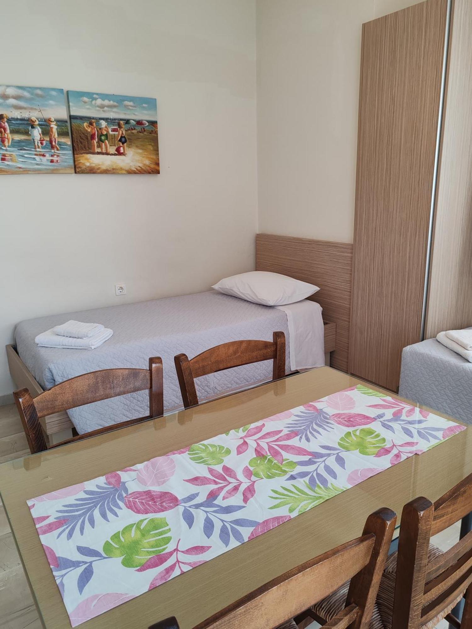 Agia Marina Angelica Studios And Apartments מראה חיצוני תמונה