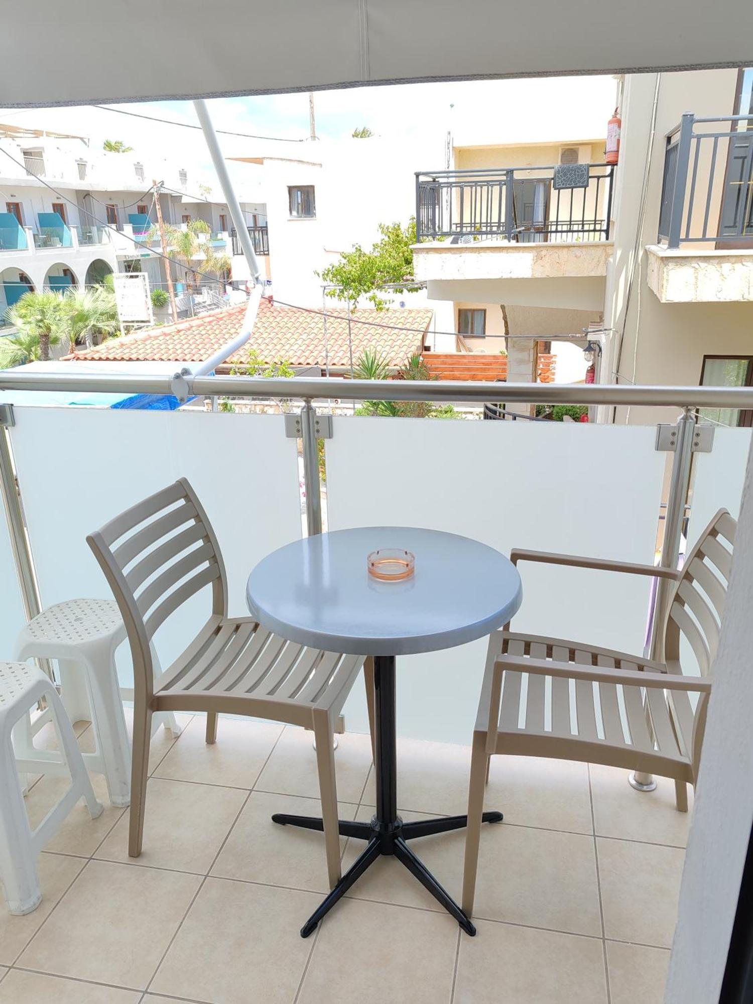 Agia Marina Angelica Studios And Apartments מראה חיצוני תמונה