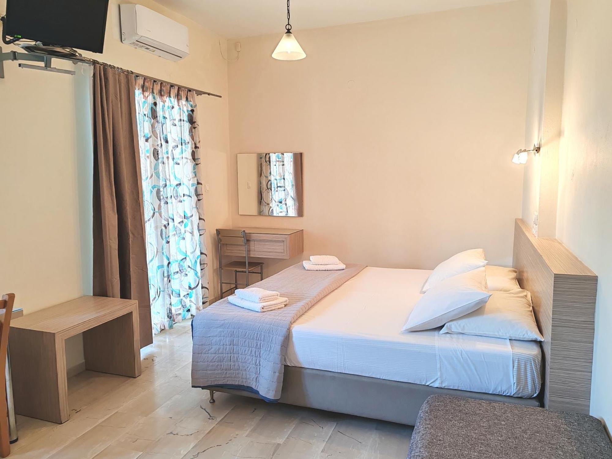 Agia Marina Angelica Studios And Apartments מראה חיצוני תמונה