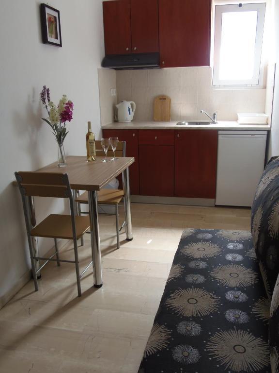 Agia Marina Angelica Studios And Apartments חדר תמונה