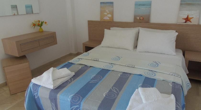 Agia Marina Angelica Studios And Apartments מראה חיצוני תמונה