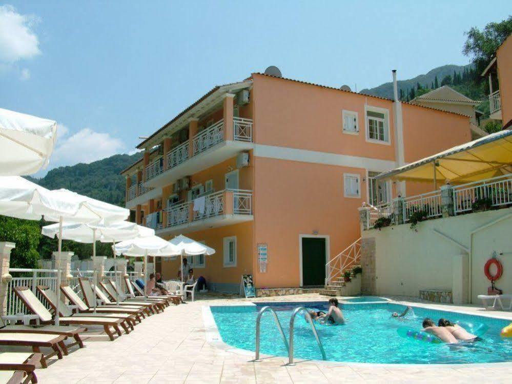 Agia Marina Angelica Studios And Apartments מראה חיצוני תמונה