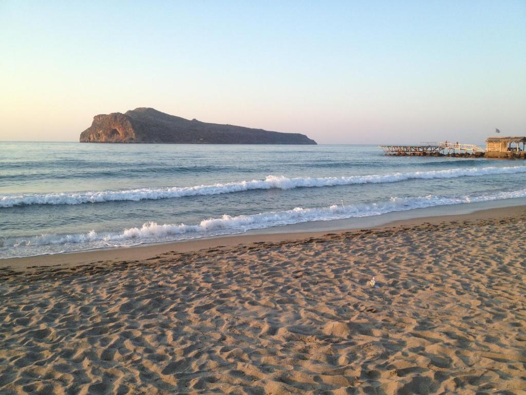 Agia Marina Angelica Studios And Apartments מראה חיצוני תמונה